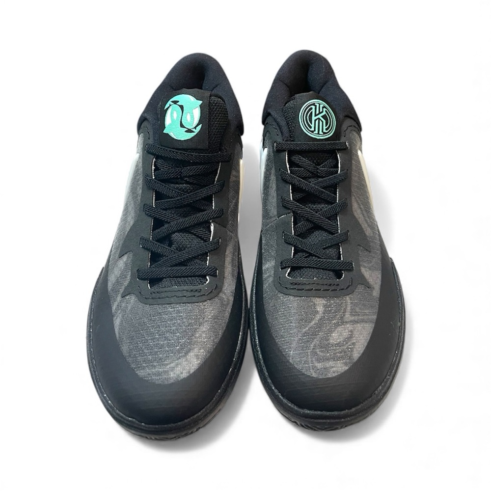 Nike Kyrie 8 GO (PS)
